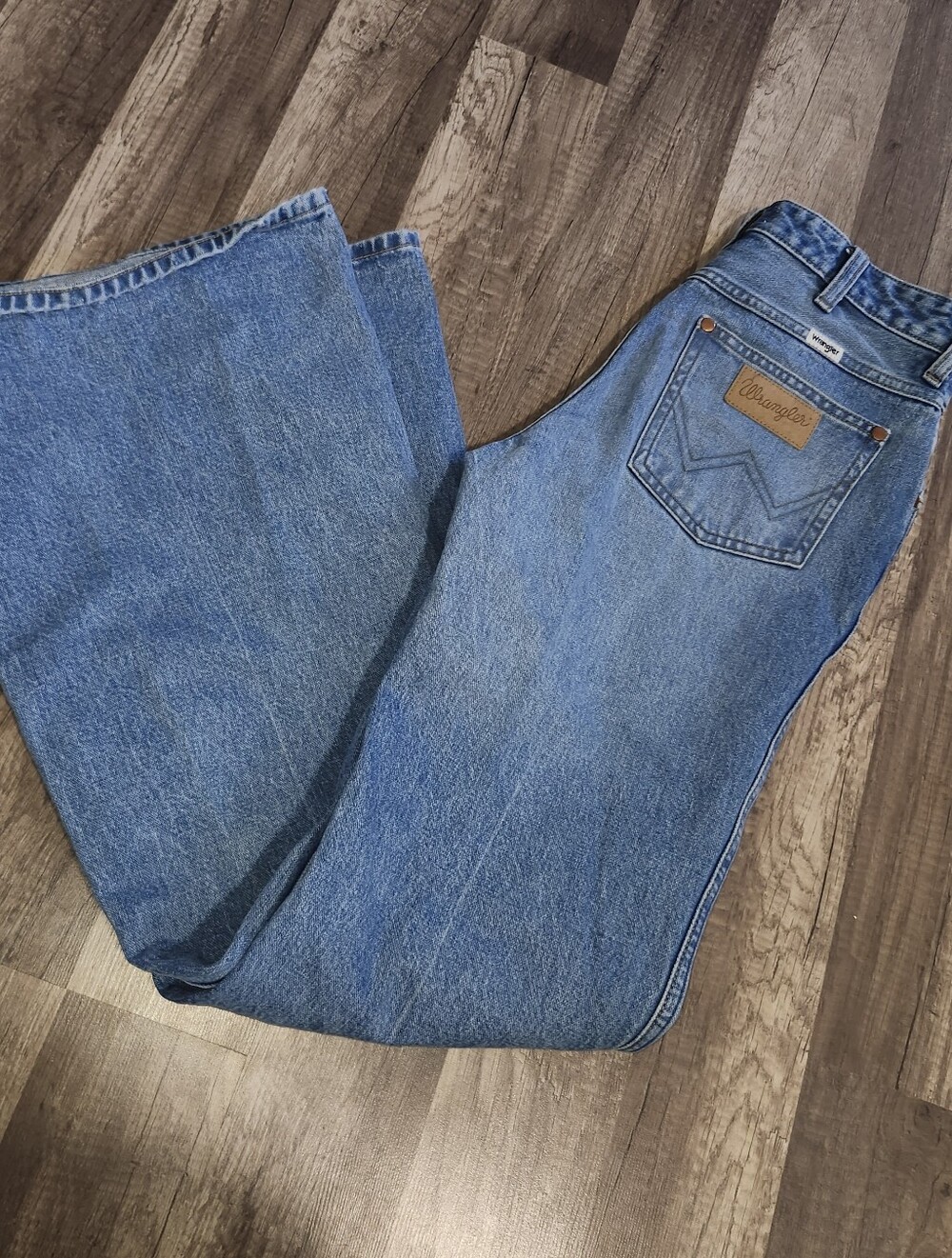 Womens Wrangler Wanderer High Rise Flare Jeans